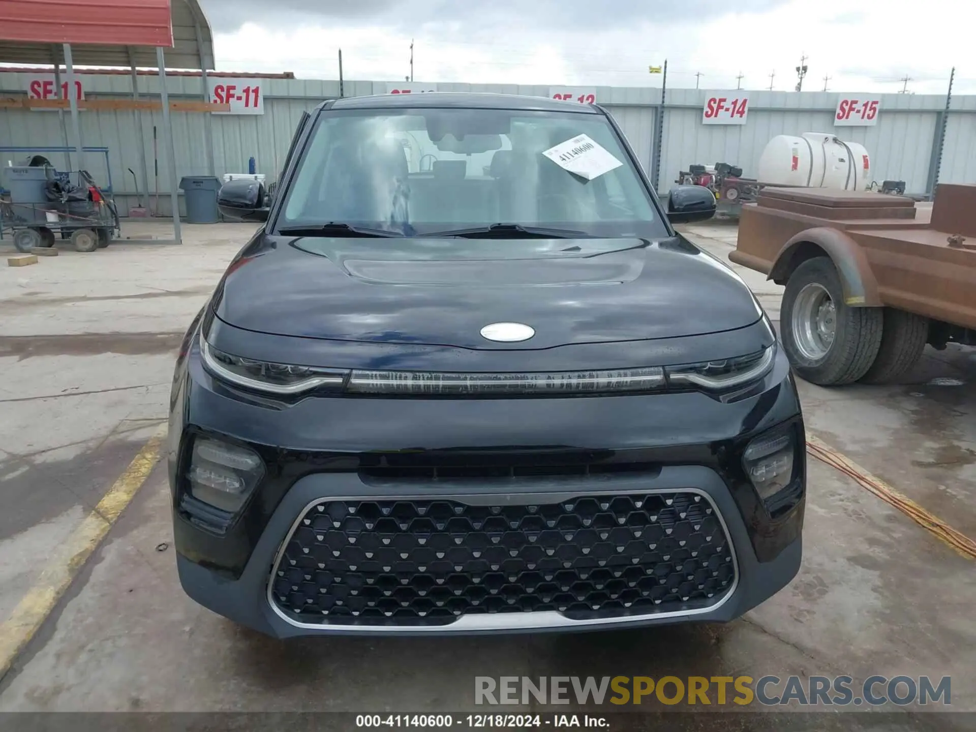 11 fotografías del automóvil dañado KNDJ33AU7L7037220 KIA SOUL 2020