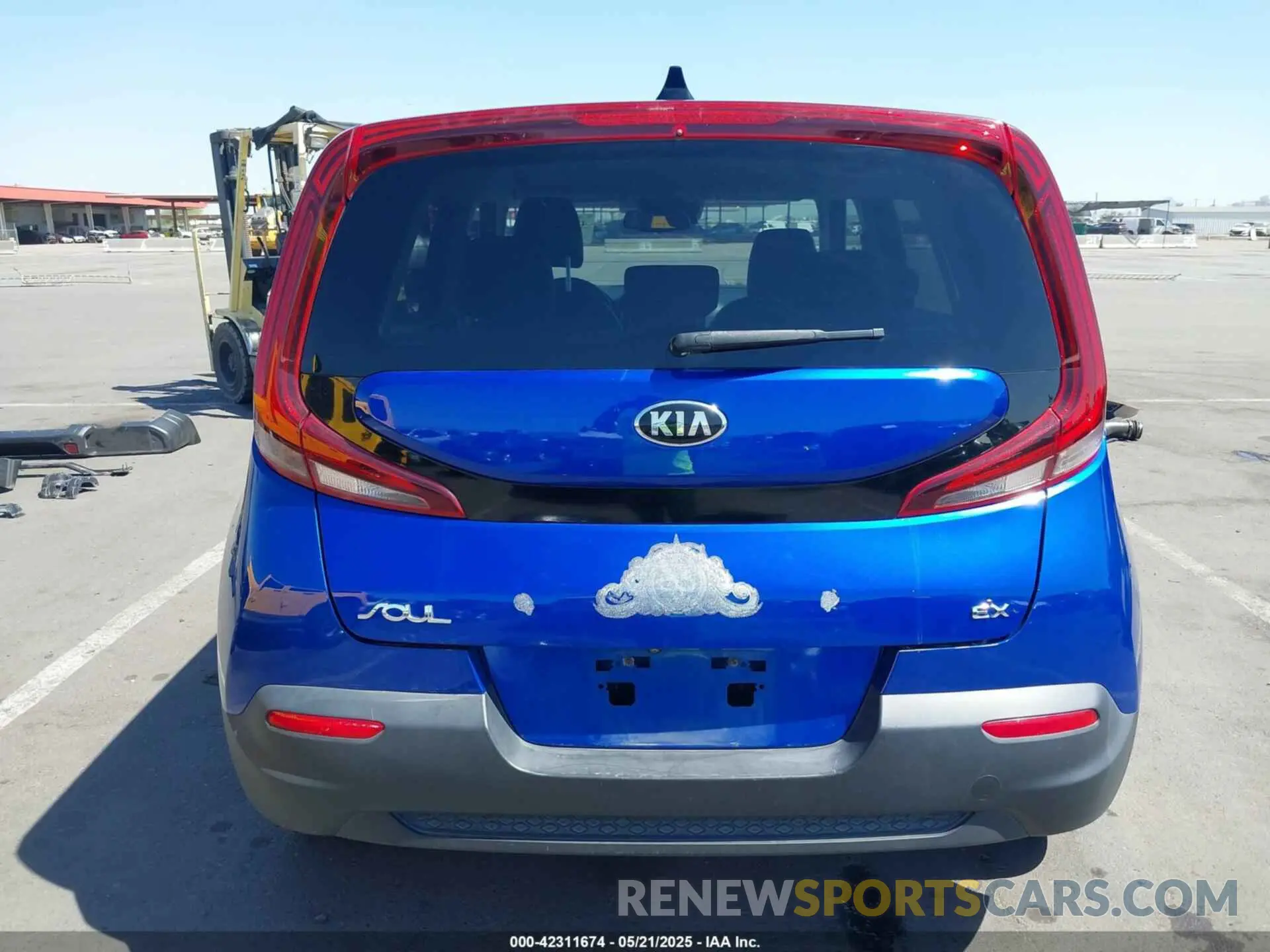 16 fotografías del automóvil dañado KNDJ33AUXL7079543 KIA SOUL 2020