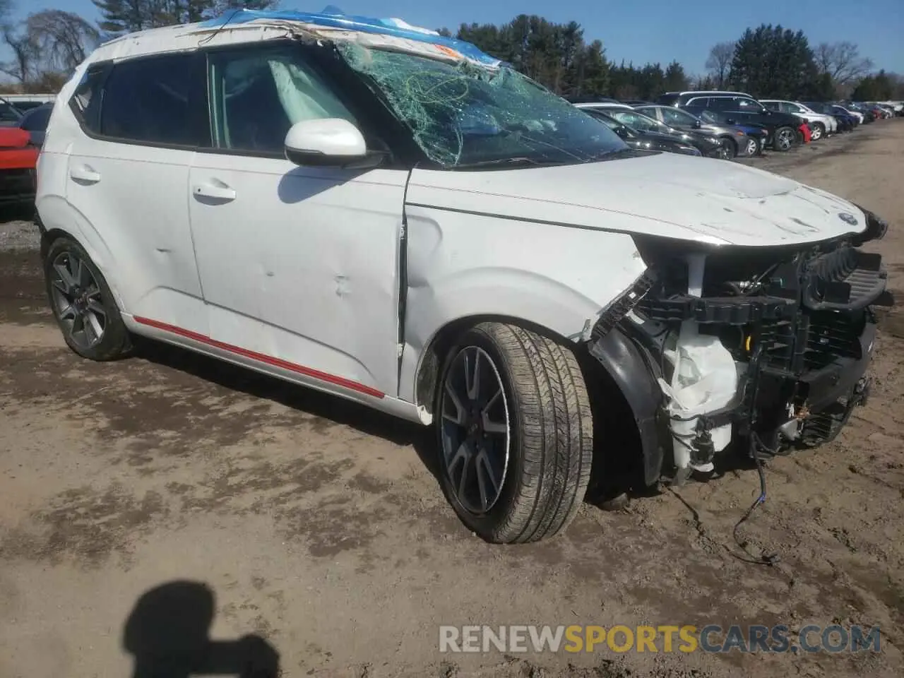 4 fotografías del automóvil dañado KNDJ53AF1L7043977 KIA SOUL 2020