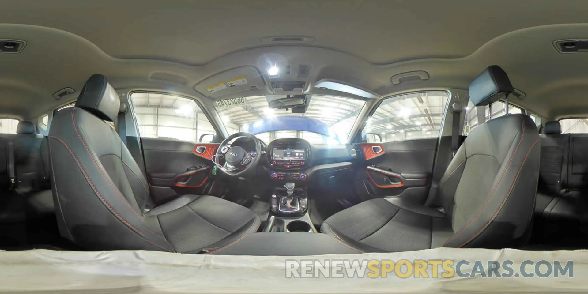 16 fotografías del automóvil dañado KNDJ53AF9L7116707 KIA SOUL 2020
