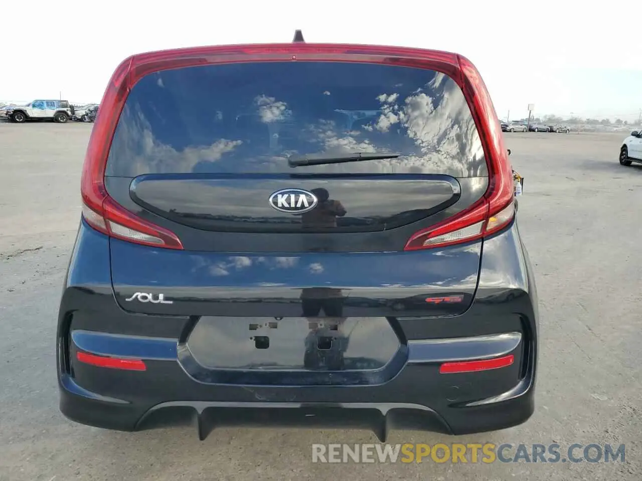 6 fotografías del automóvil dañado KNDJ63AU0L7024588 KIA SOUL 2020