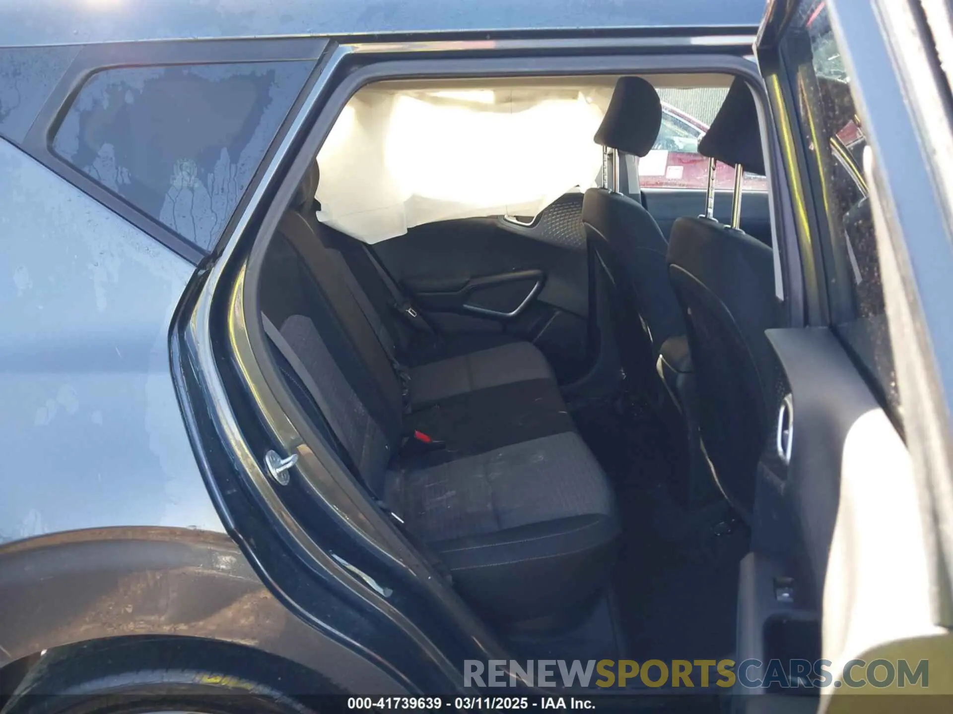 8 fotografías del automóvil dañado KNDJ63AU0L7054402 KIA SOUL 2020