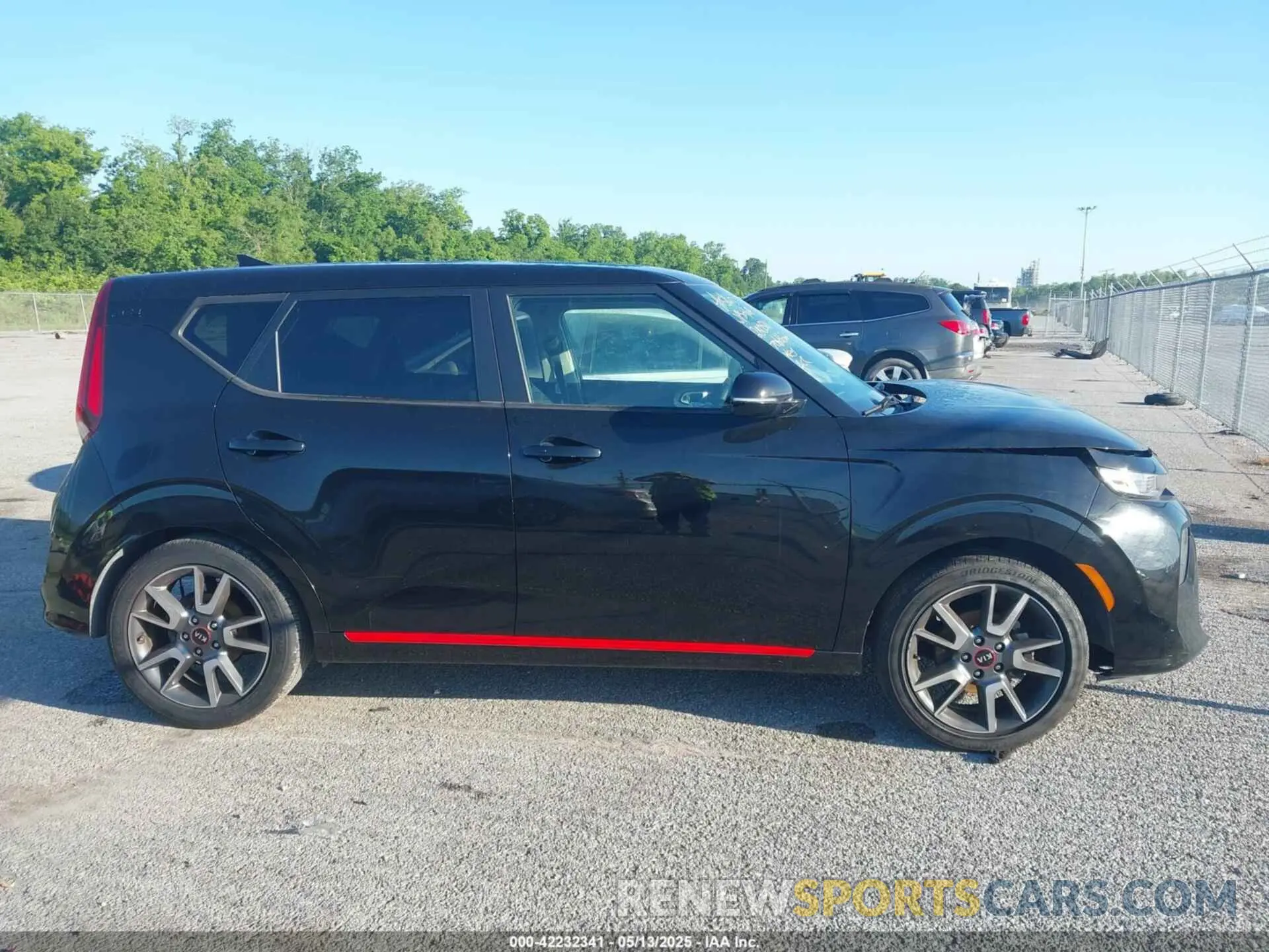 13 fotografías del automóvil dañado KNDJ63AU0L7706662 KIA SOUL 2020