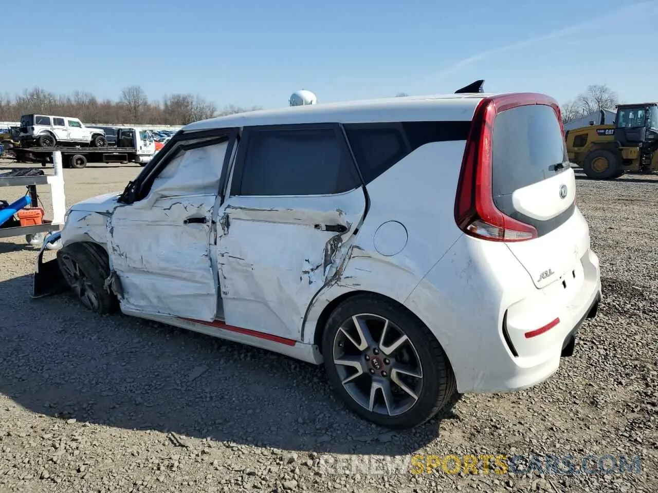 2 fotografías del automóvil dañado KNDJ63AU1L7020551 KIA SOUL 2020