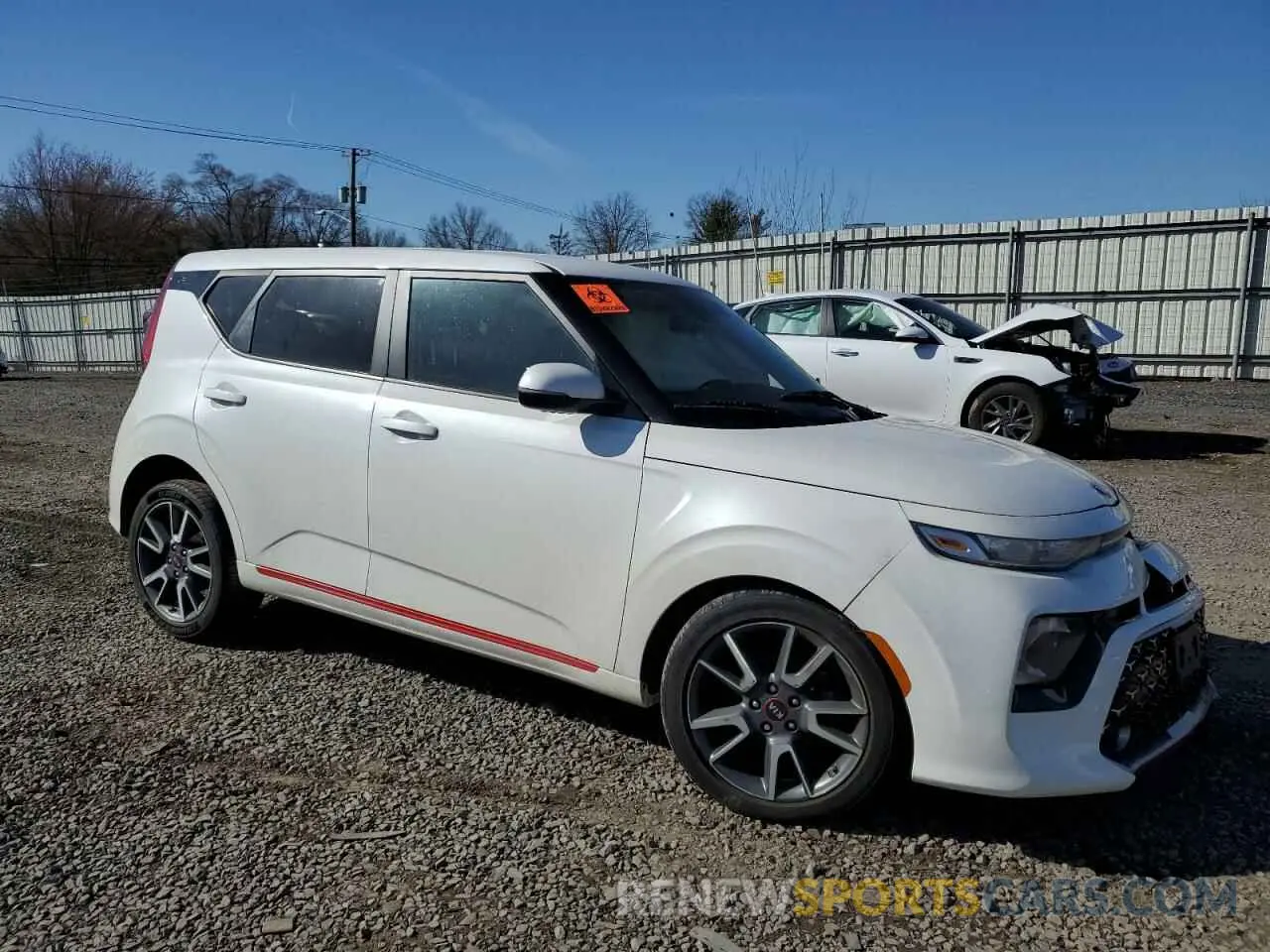 4 fotografías del automóvil dañado KNDJ63AU1L7020551 KIA SOUL 2020