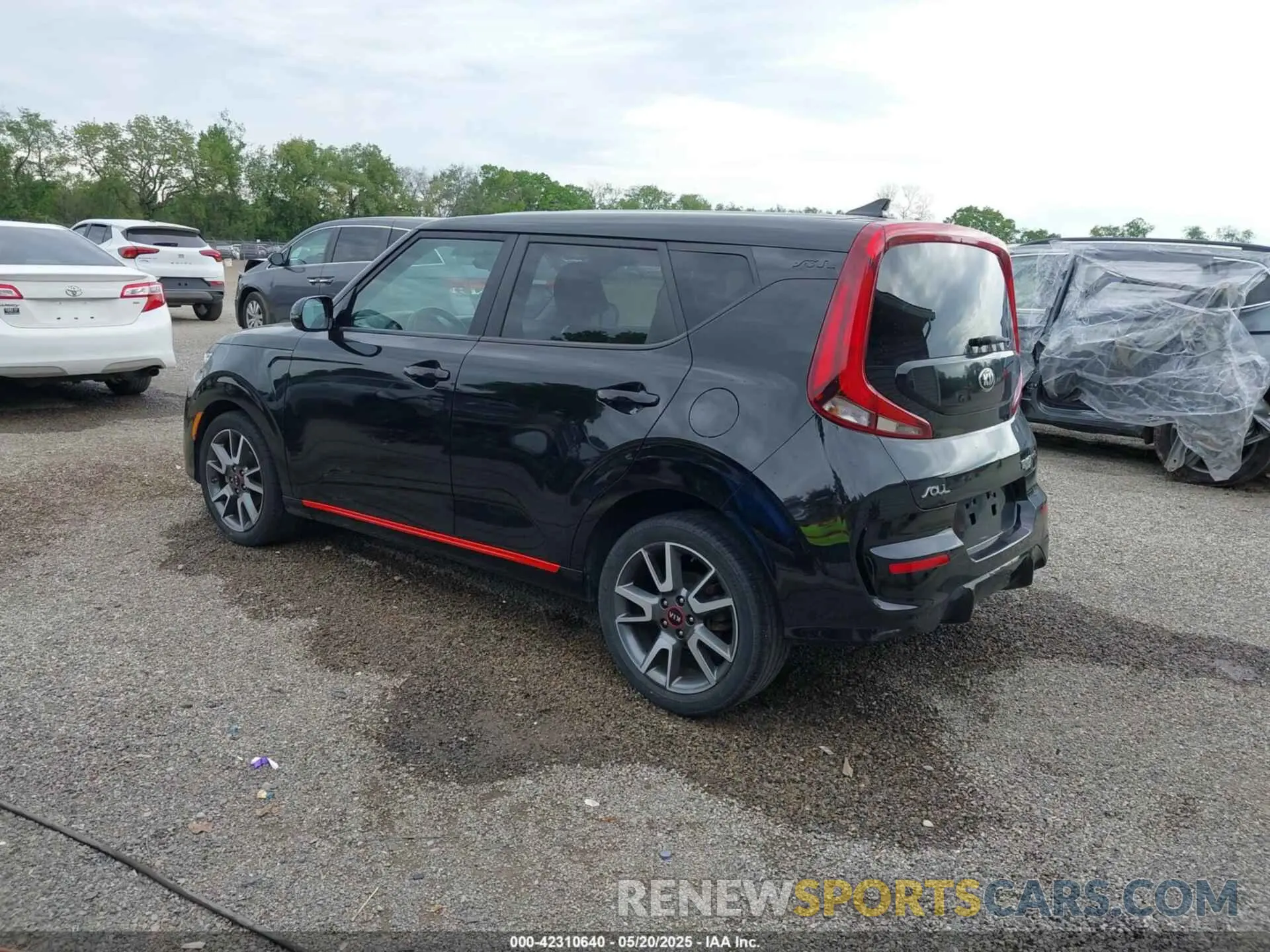 3 fotografías del automóvil dañado KNDJ63AU1L7049340 KIA SOUL 2020