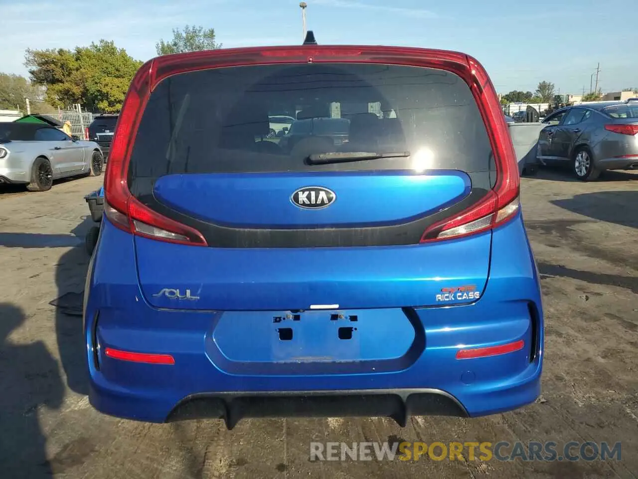 6 fotografías del automóvil dañado KNDJ63AU1L7091099 KIA SOUL 2020