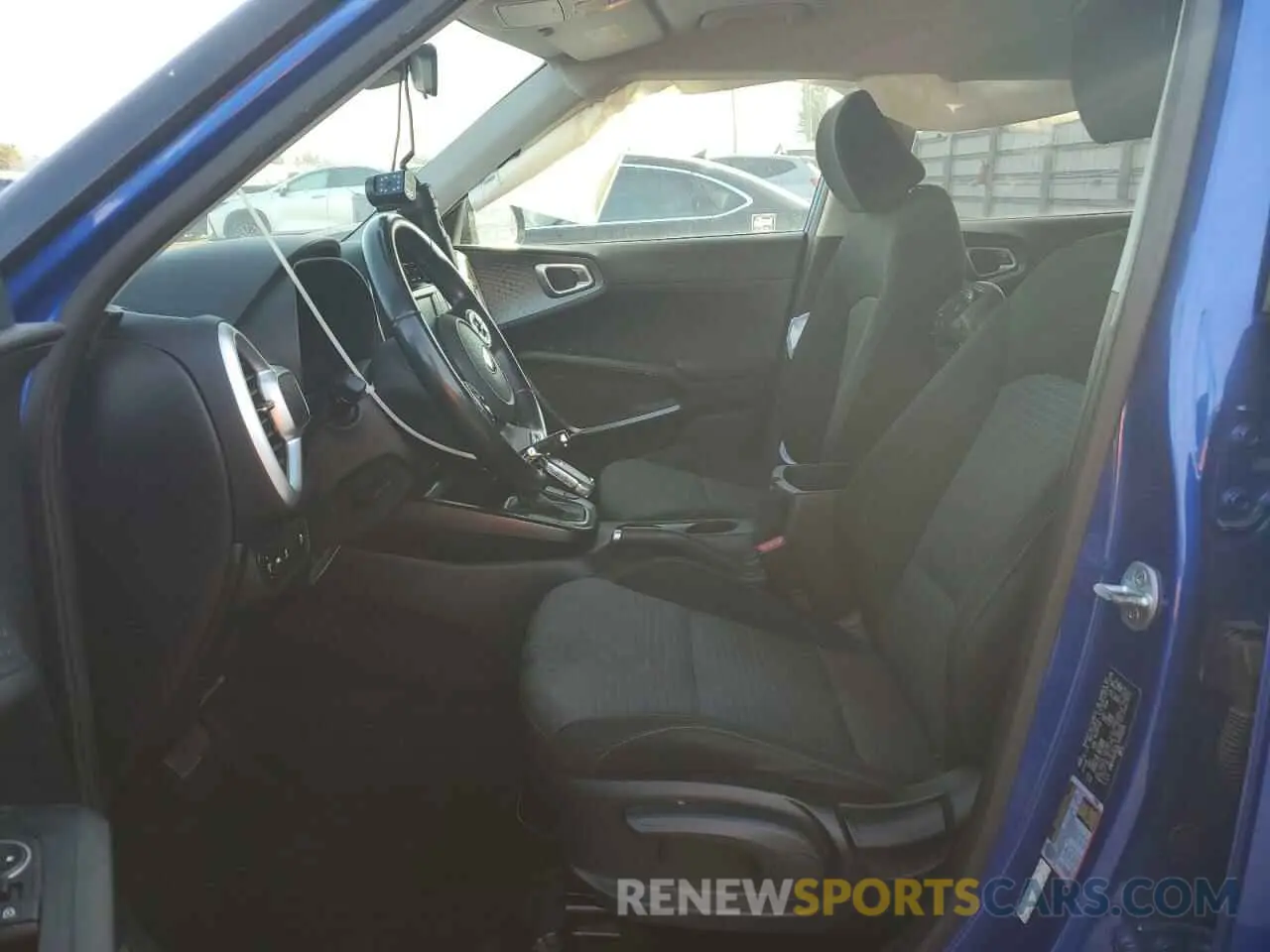 7 fotografías del automóvil dañado KNDJ63AU1L7091099 KIA SOUL 2020
