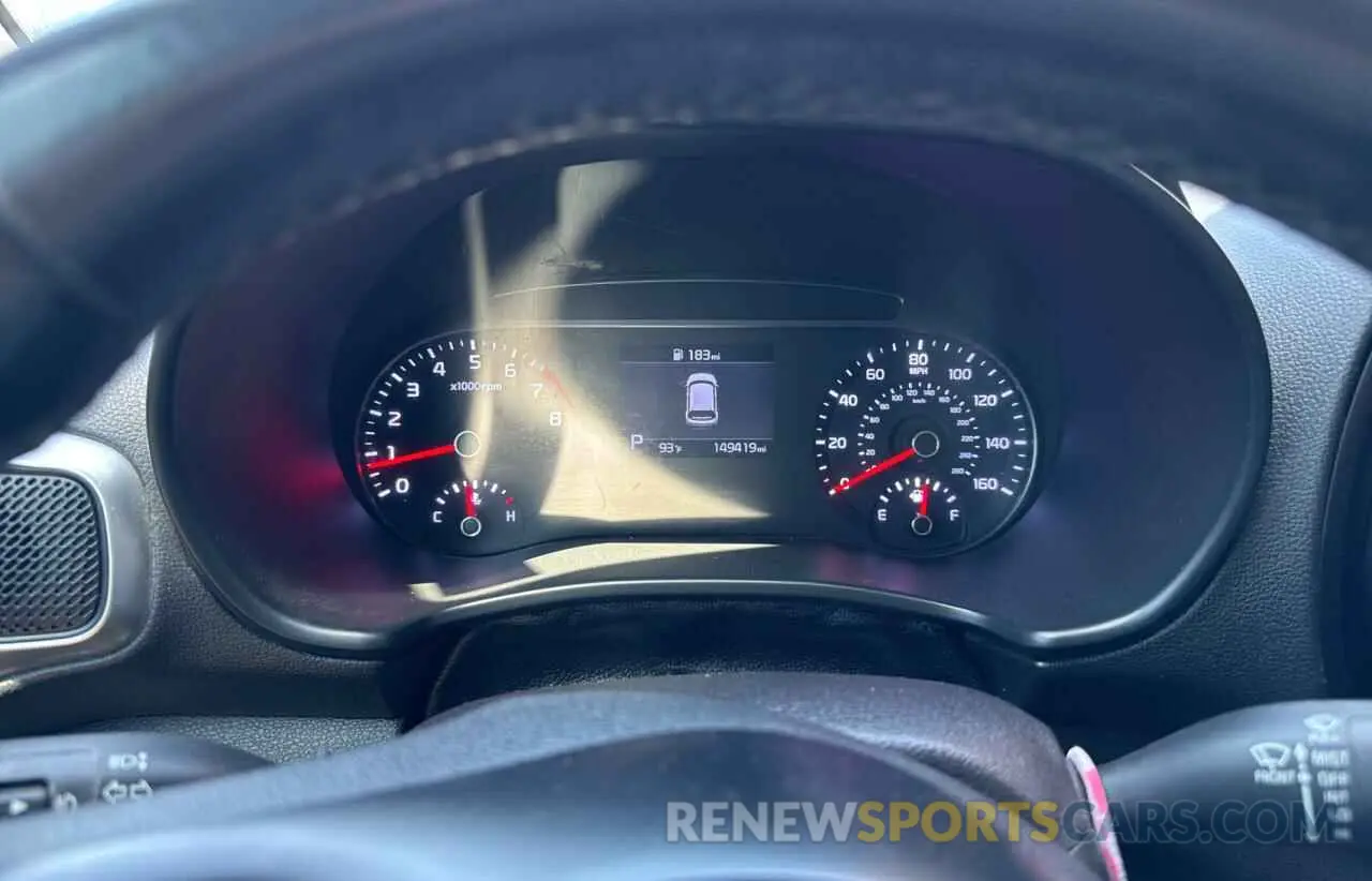 8 fotografías del automóvil dañado KNDJ63AU2L7024026 KIA SOUL 2020