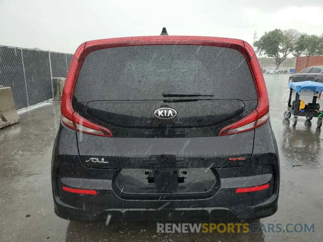 6 fotografías del automóvil dañado KNDJ63AU3L7057004 KIA SOUL 2020