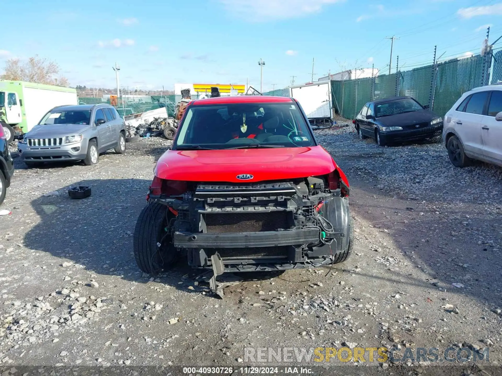 13 fotografías del automóvil dañado KNDJ63AU3L7703996 KIA SOUL 2020