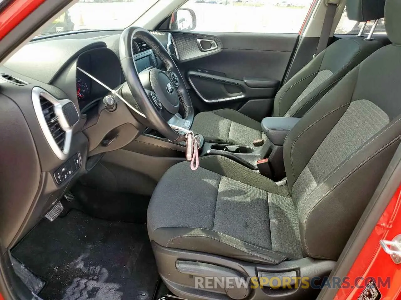 7 fotografías del automóvil dañado KNDJ63AU7L7728657 KIA SOUL 2020