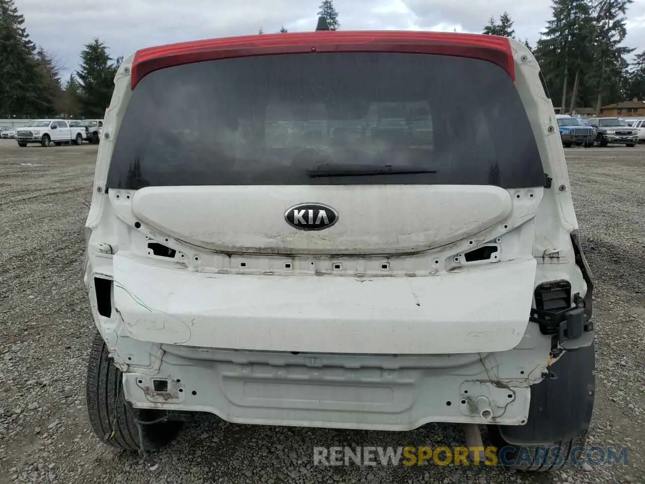 6 fotografías del automóvil dañado KNDJ63AU9L7729258 KIA SOUL 2020