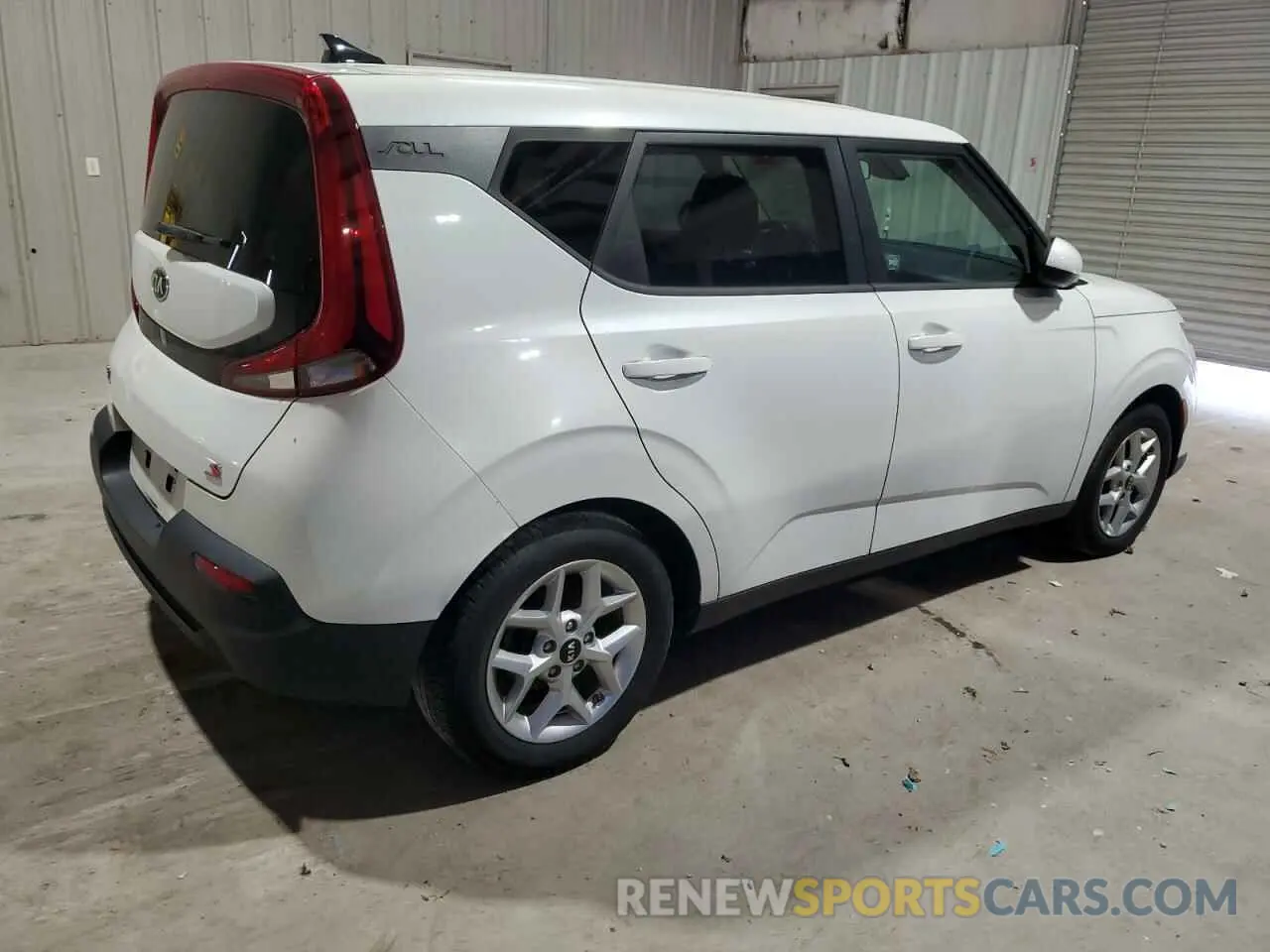 3 fotografías del automóvil dañado KNDJ23AU0M7124588 KIA SOUL 2021