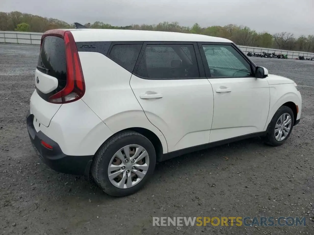 3 fotografías del automóvil dañado KNDJ23AU0M7138698 KIA SOUL 2021