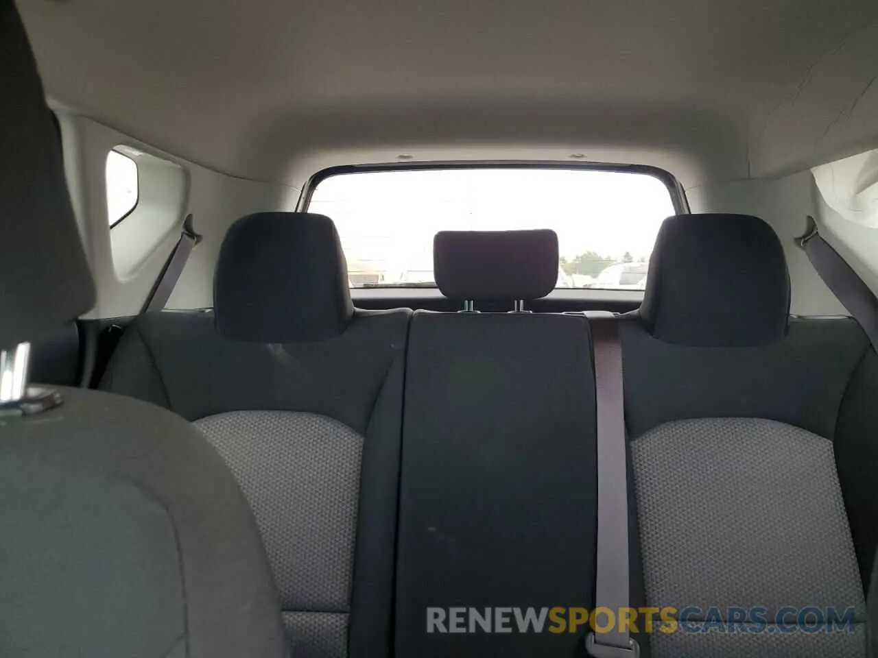 10 fotografías del automóvil dañado KNDJ23AU0M7148146 KIA SOUL 2021