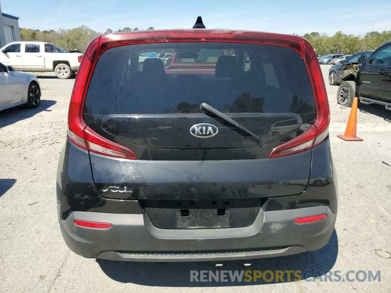 6 fotografías del automóvil dañado KNDJ23AU0M7755518 KIA SOUL 2021