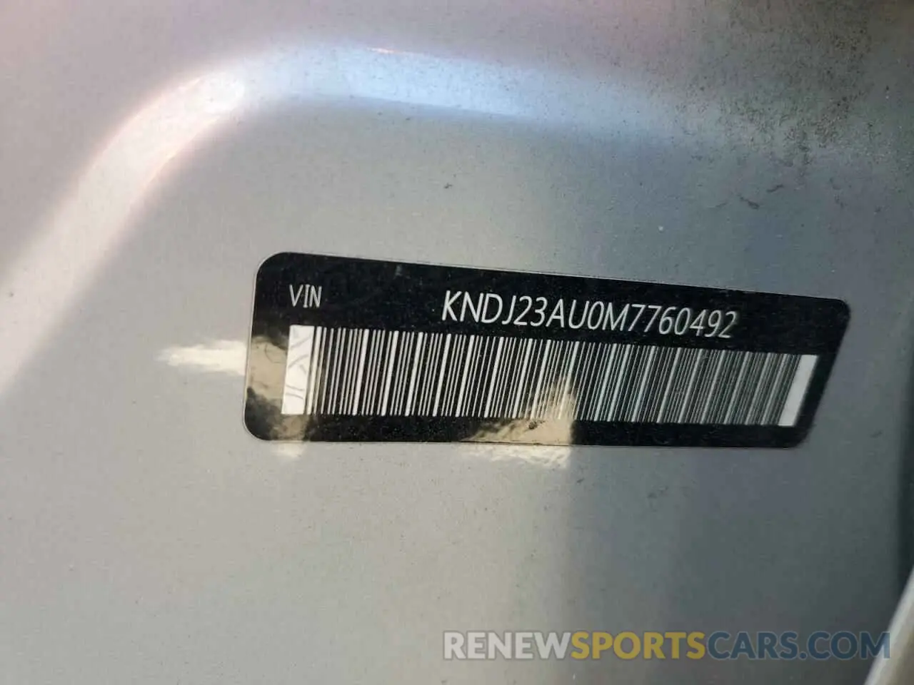 13 fotografías del automóvil dañado KNDJ23AU0M7760492 KIA SOUL 2021