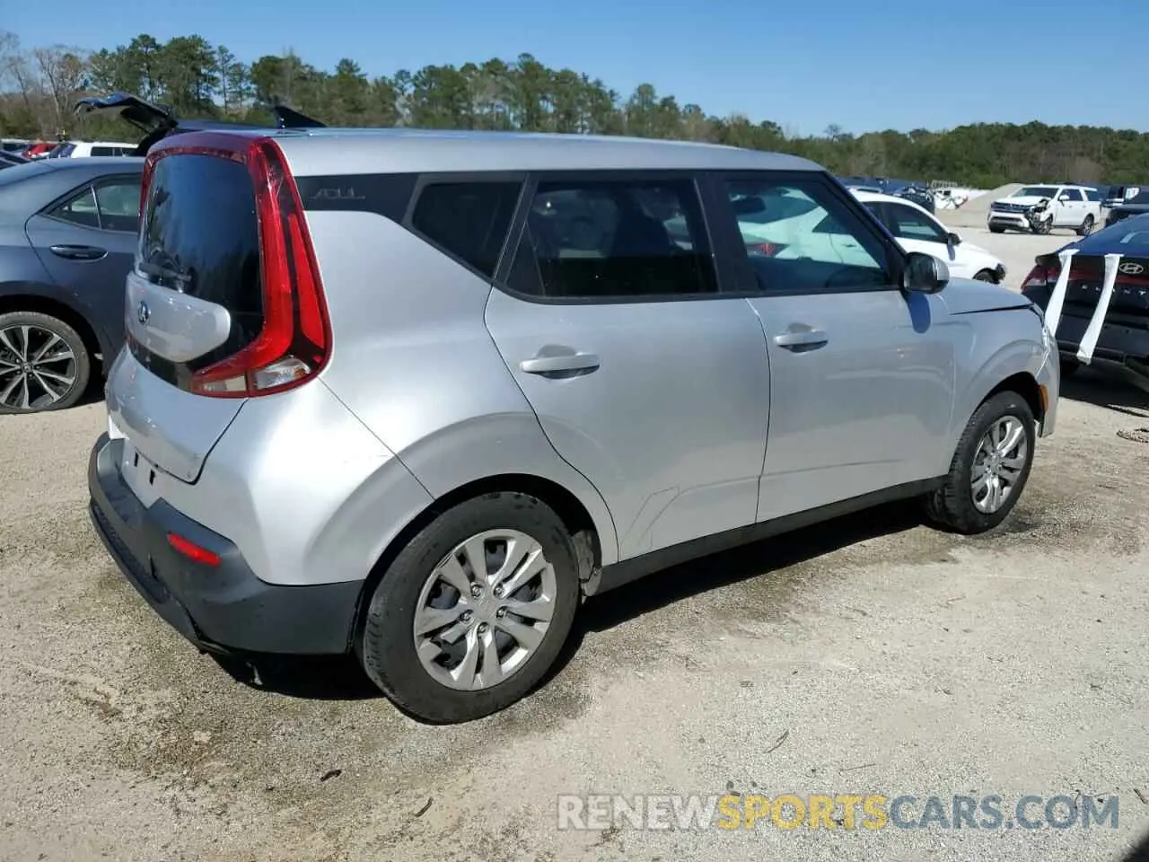 3 fotografías del automóvil dañado KNDJ23AU0M7760492 KIA SOUL 2021