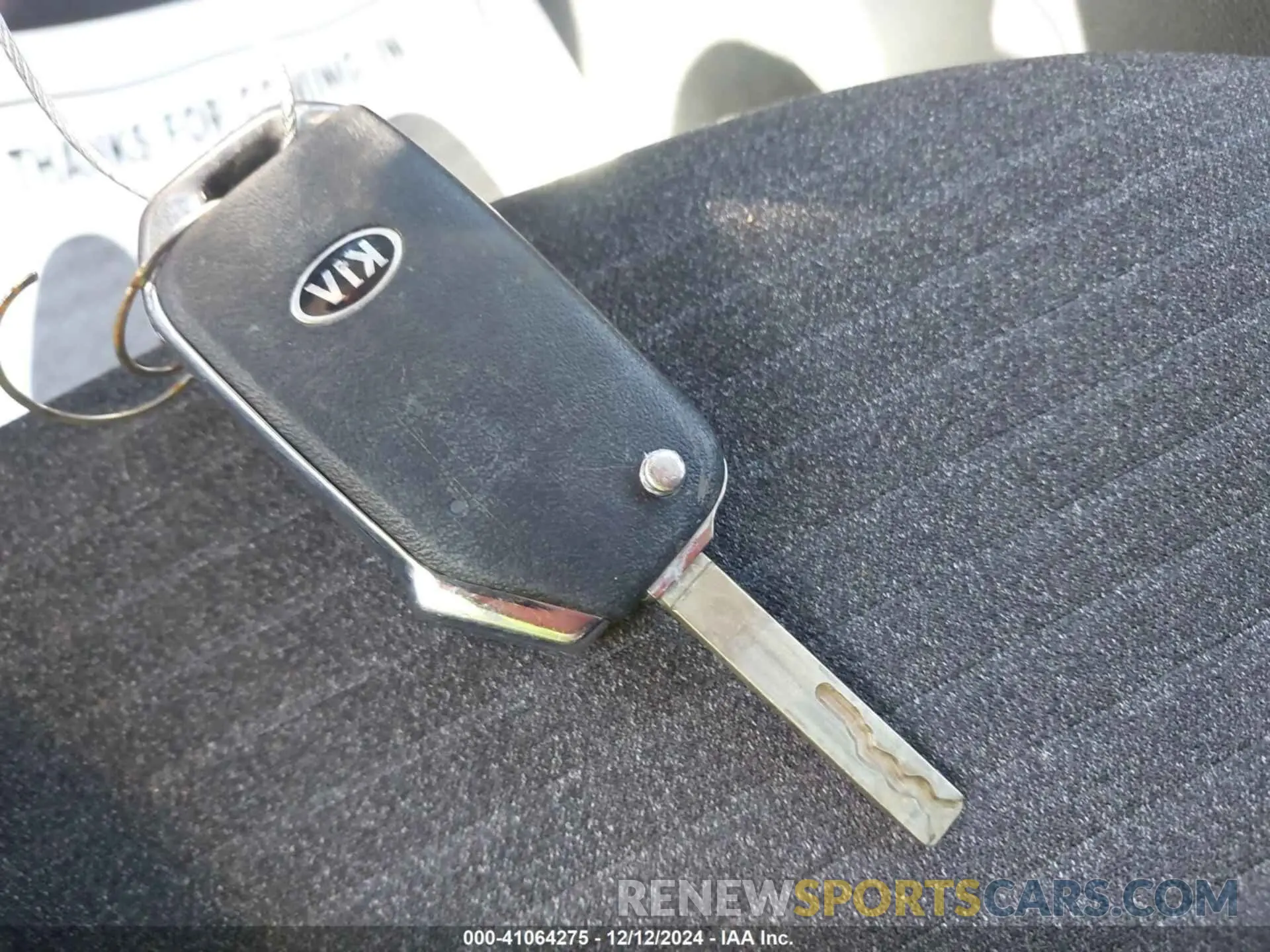 11 fotografías del automóvil dañado KNDJ23AU0M7772738 KIA SOUL 2021