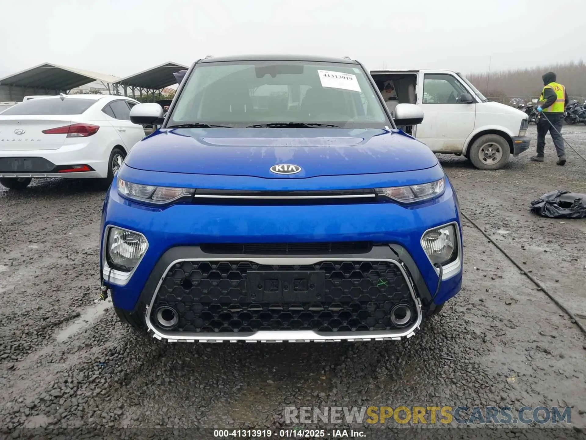 13 fotografías del automóvil dañado KNDJ23AU1M7133364 KIA SOUL 2021