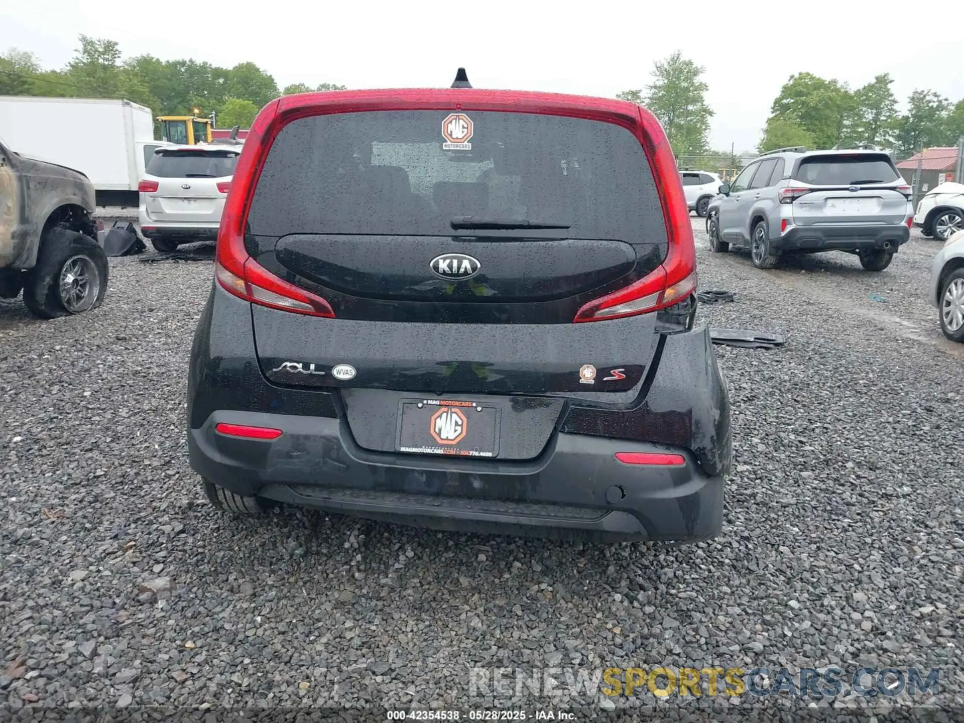 16 fotografías del automóvil dañado KNDJ23AU1M7133493 KIA SOUL 2021