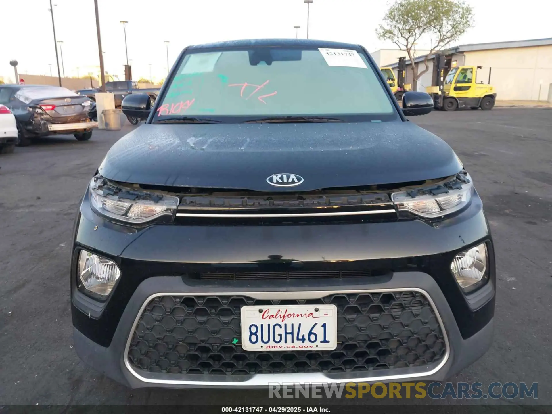 13 fotografías del automóvil dañado KNDJ23AU1M7758301 KIA SOUL 2021