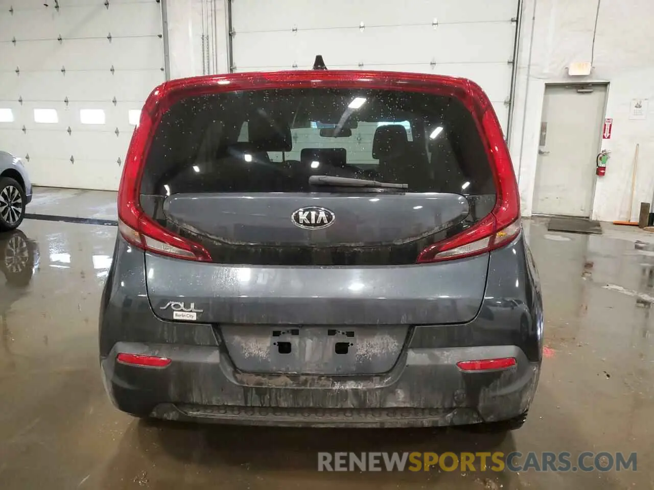 6 fotografías del automóvil dañado KNDJ23AU1M7785384 KIA SOUL 2021