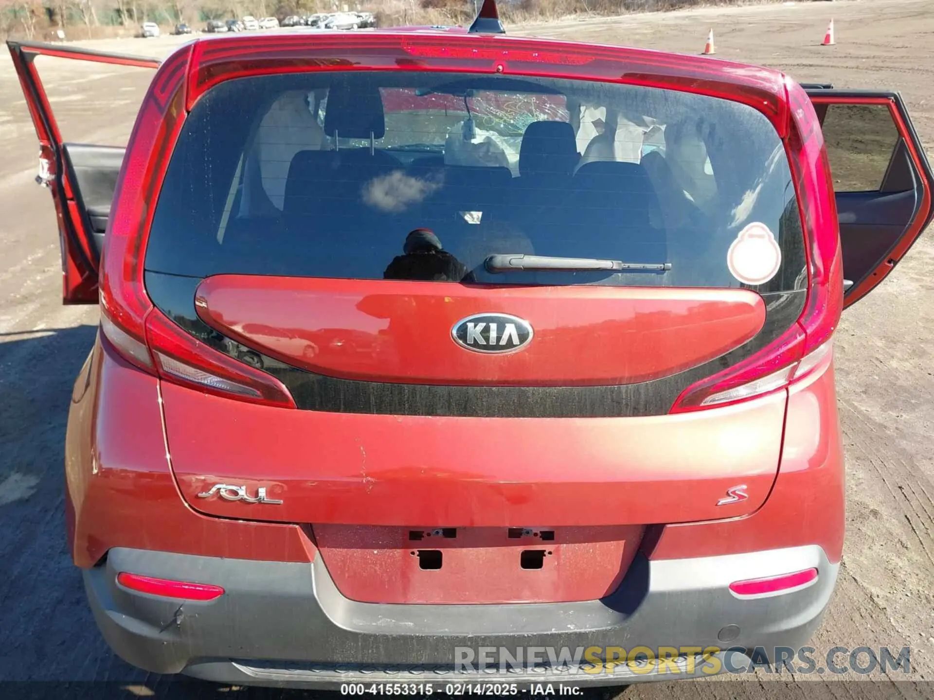 16 fotografías del automóvil dañado KNDJ23AU1M7789211 KIA SOUL 2021