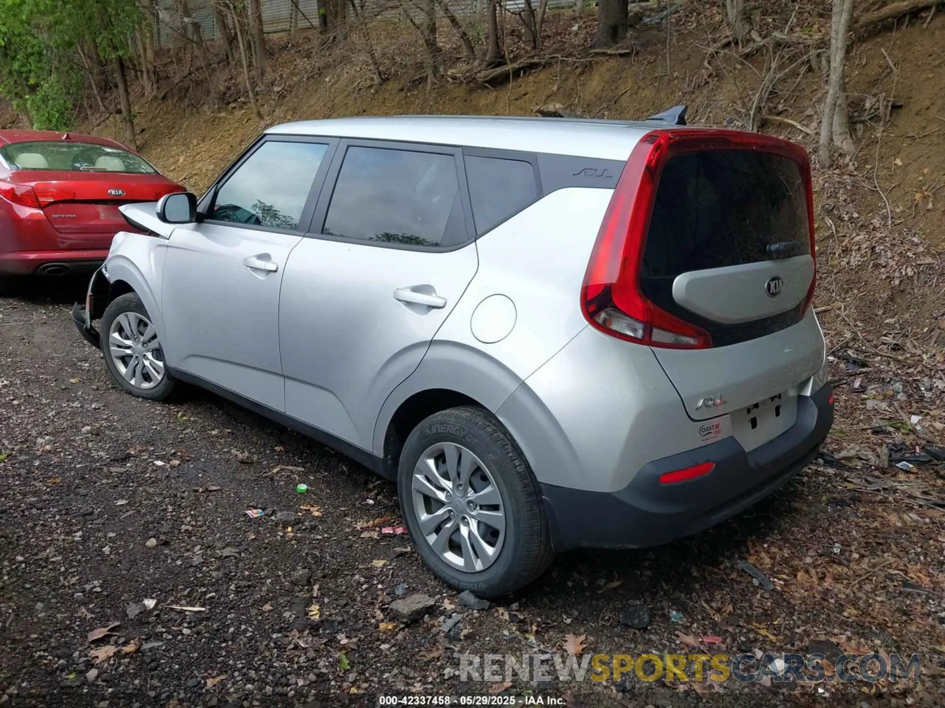 3 fotografías del automóvil dañado KNDJ23AU2M7739658 KIA SOUL 2021