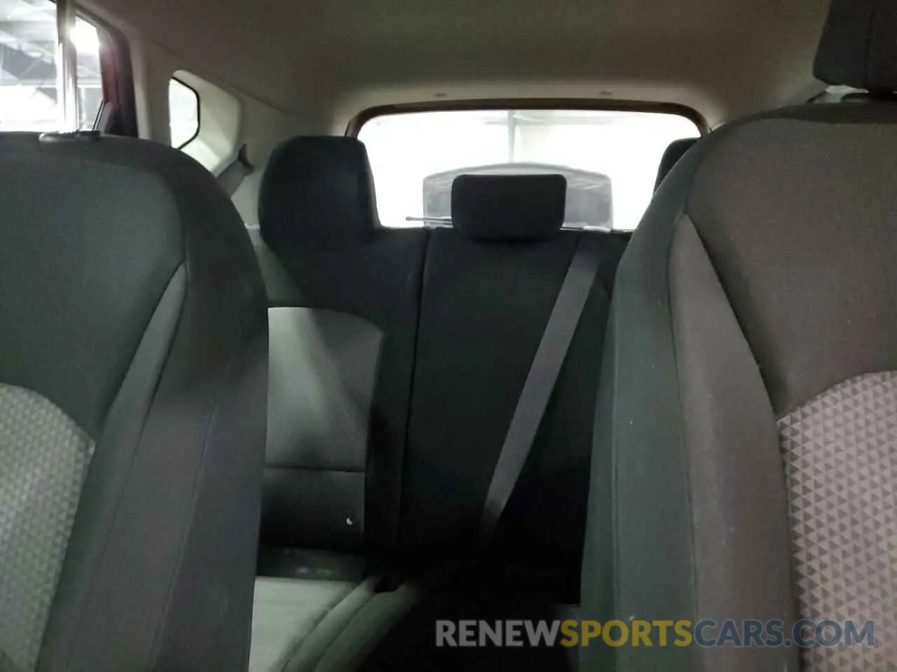 10 fotografías del automóvil dañado KNDJ23AU2M7759909 KIA SOUL 2021