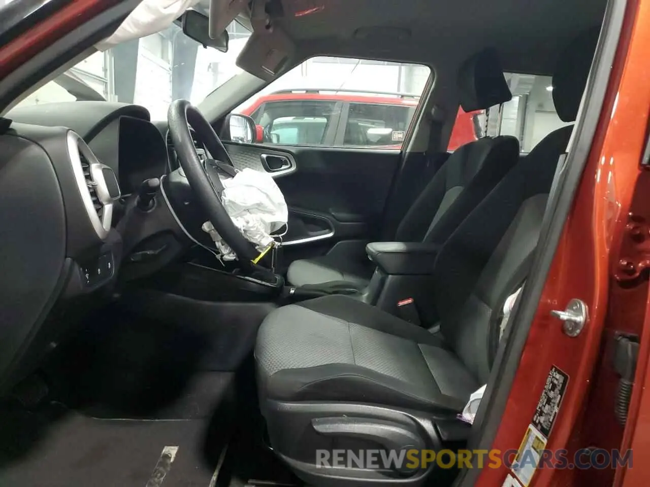 7 fotografías del automóvil dañado KNDJ23AU2M7759909 KIA SOUL 2021