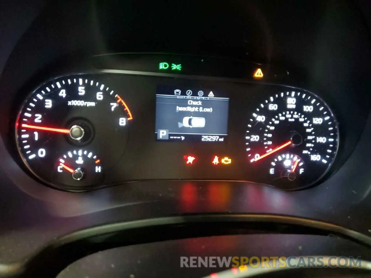9 fotografías del automóvil dañado KNDJ23AU2M7759909 KIA SOUL 2021