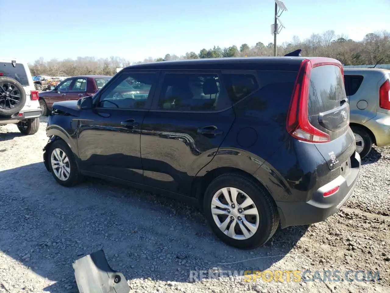 2 fotografías del automóvil dañado KNDJ23AU2M7761806 KIA SOUL 2021