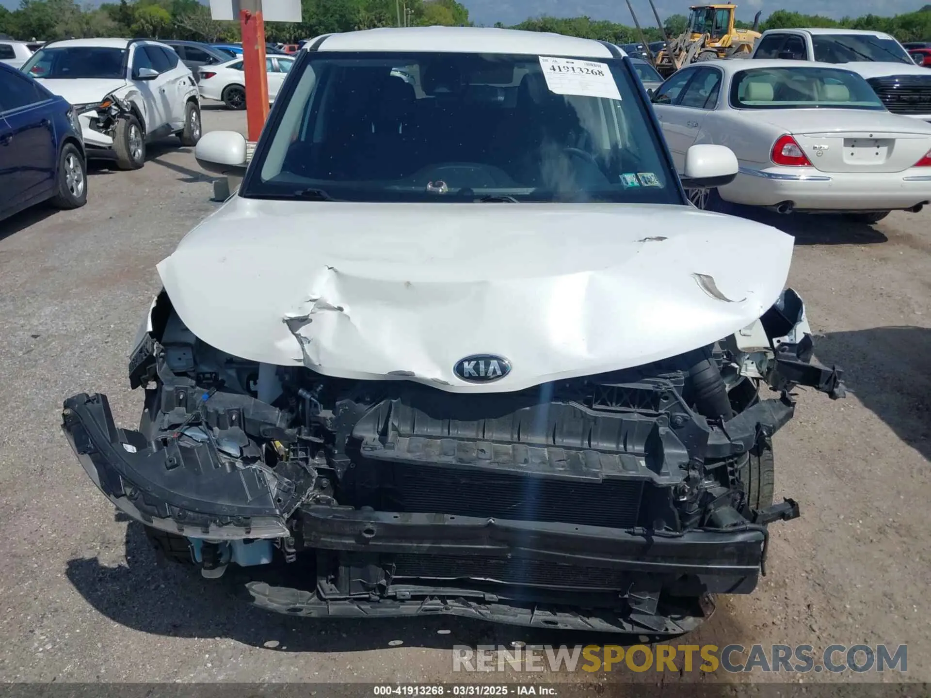 11 fotografías del automóvil dañado KNDJ23AU2M7774376 KIA SOUL 2021