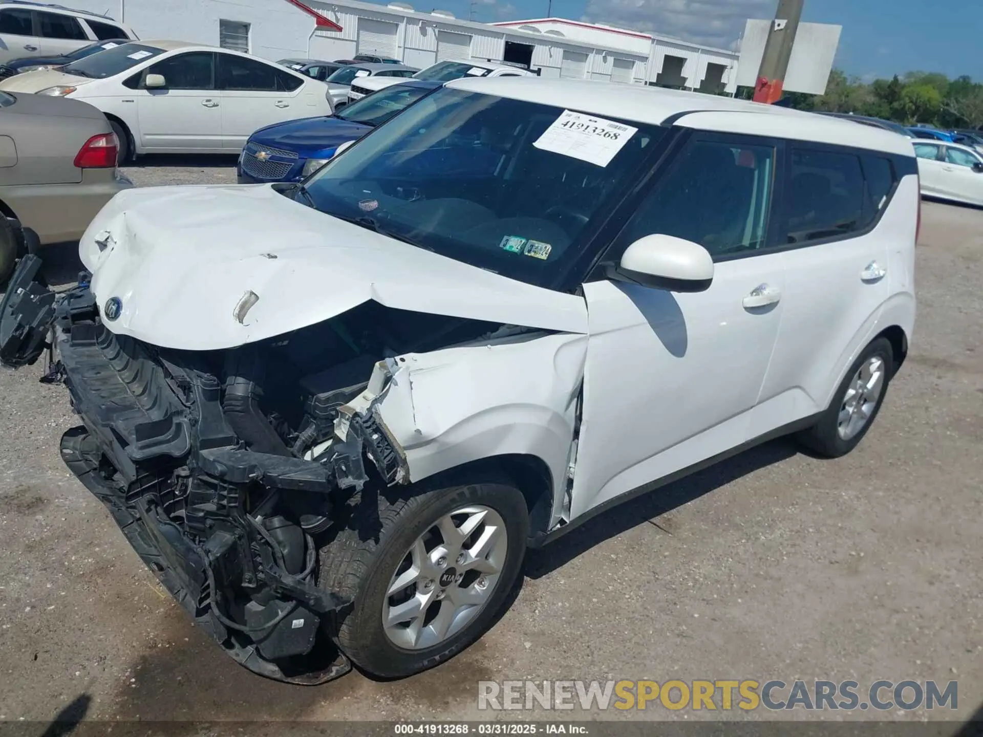 2 fotografías del automóvil dañado KNDJ23AU2M7774376 KIA SOUL 2021