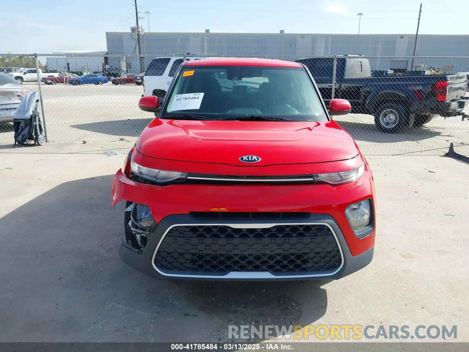 12 fotografías del automóvil dañado KNDJ23AU2M7774751 KIA SOUL 2021