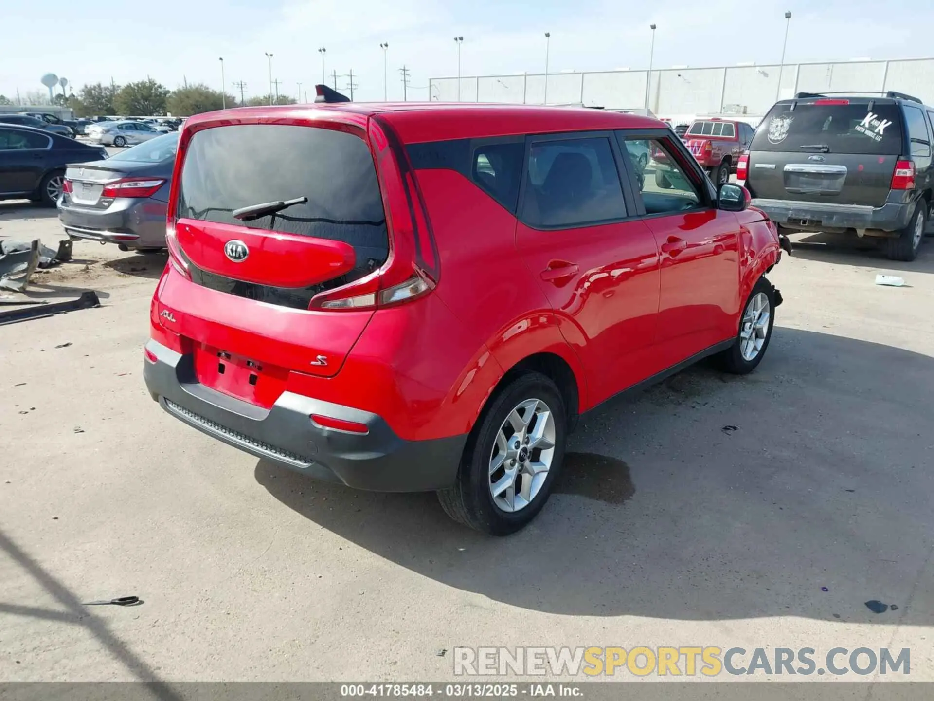 4 fotografías del automóvil dañado KNDJ23AU2M7774751 KIA SOUL 2021