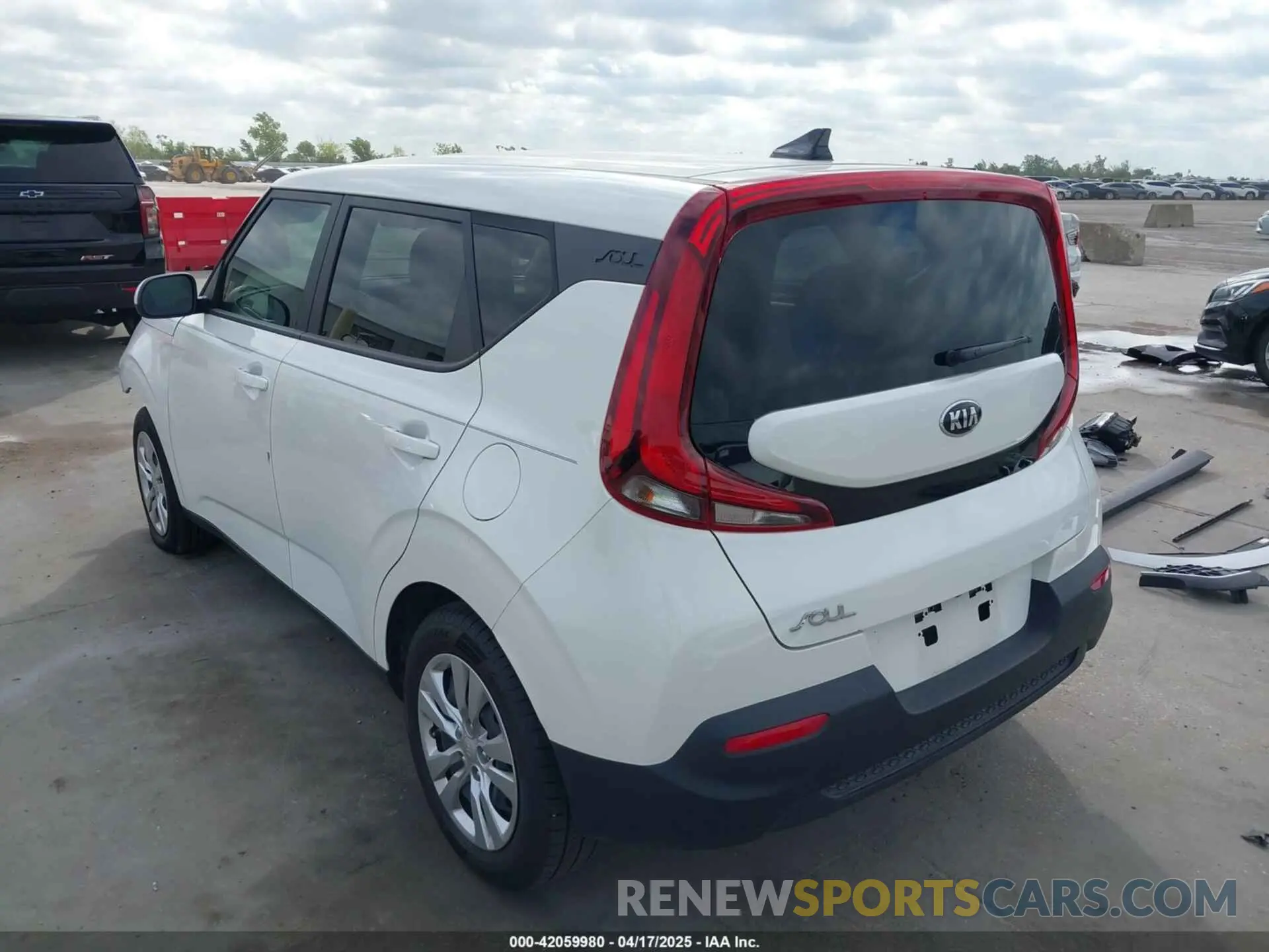 3 fotografías del automóvil dañado KNDJ23AU3M7147301 KIA SOUL 2021