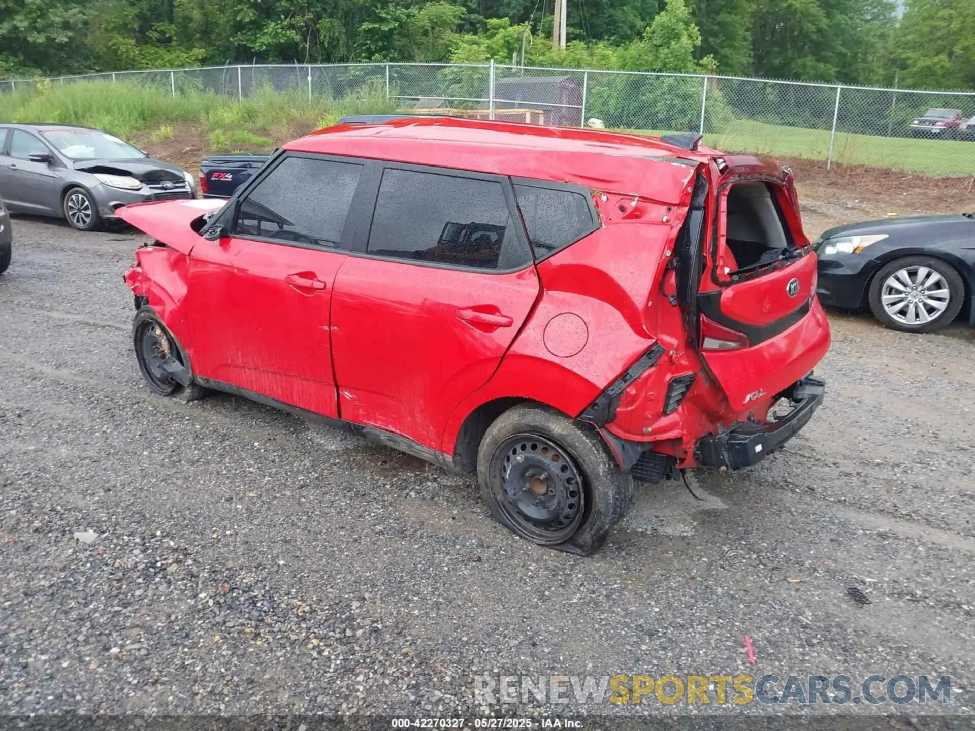 3 fotografías del automóvil dañado KNDJ23AU3M7777318 KIA SOUL 2021