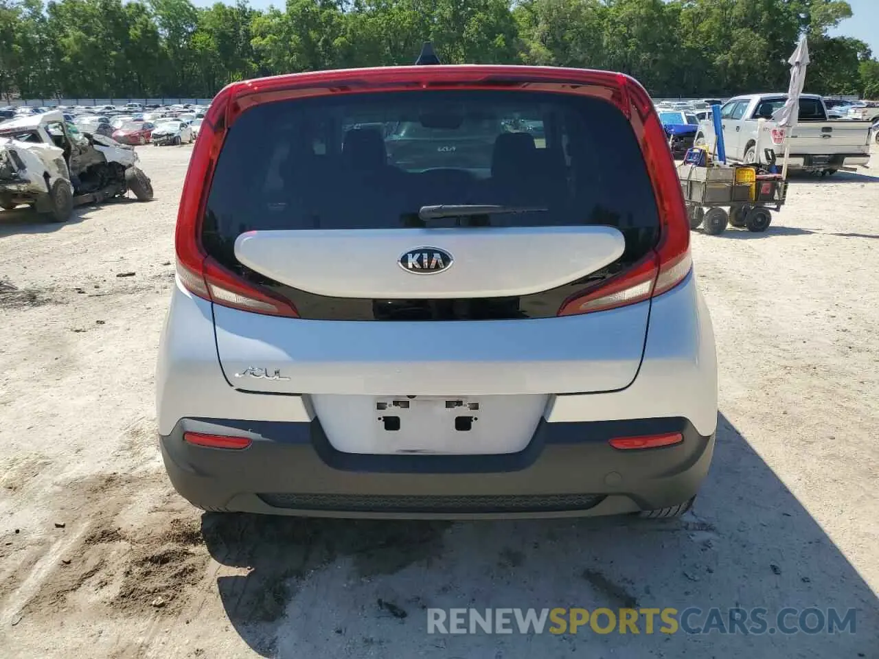 6 fotografías del automóvil dañado KNDJ23AU3M7793681 KIA SOUL 2021