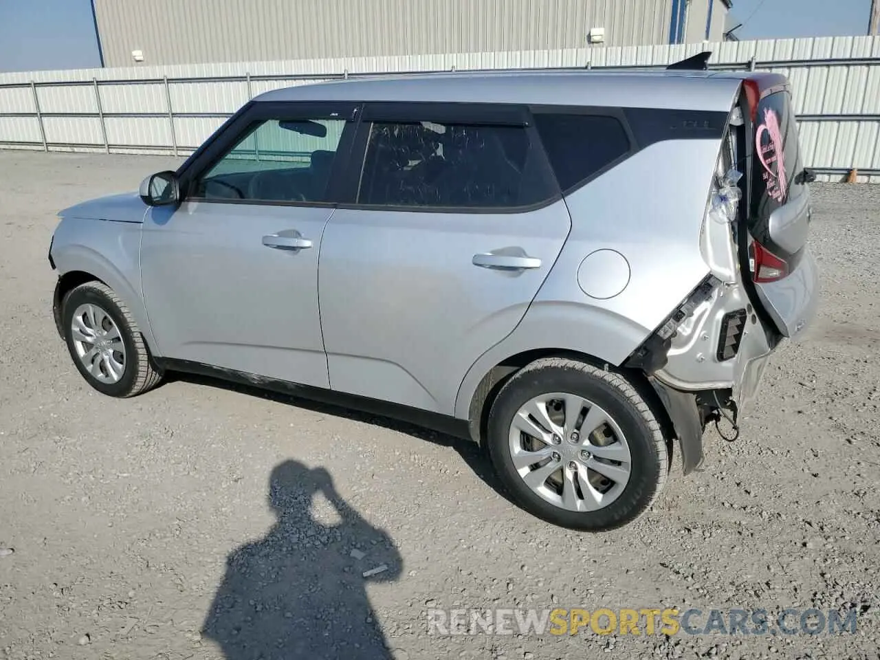 2 fotografías del automóvil dañado KNDJ23AU3M7793843 KIA SOUL 2021