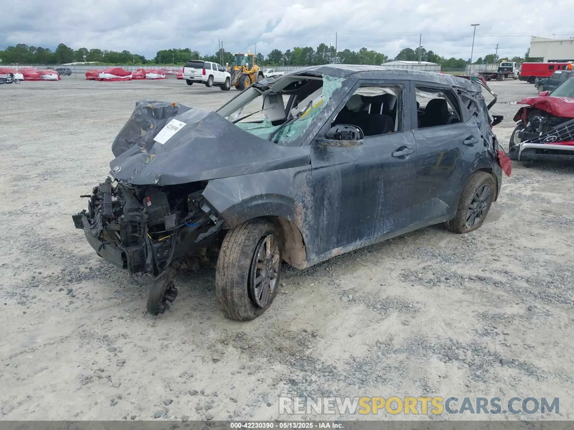 2 fotografías del automóvil dañado KNDJ23AU3M7796516 KIA SOUL 2021