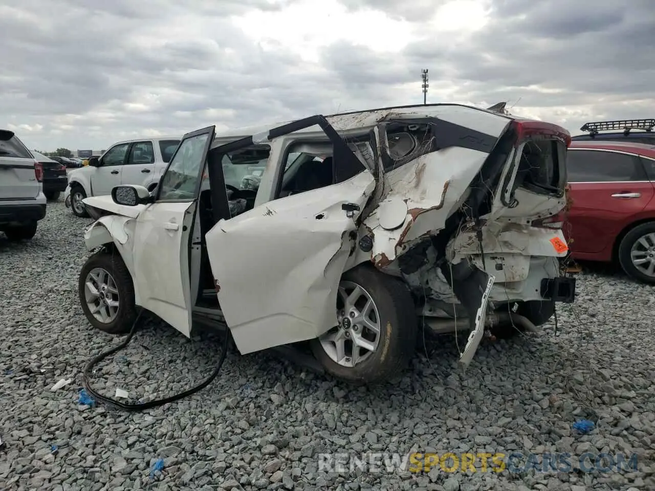2 fotografías del automóvil dañado KNDJ23AU4M7751584 KIA SOUL 2021