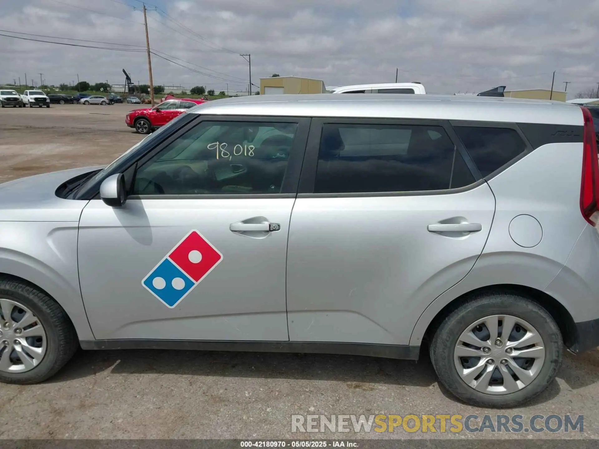 14 fotografías del automóvil dañado KNDJ23AU4M7793351 KIA SOUL 2021