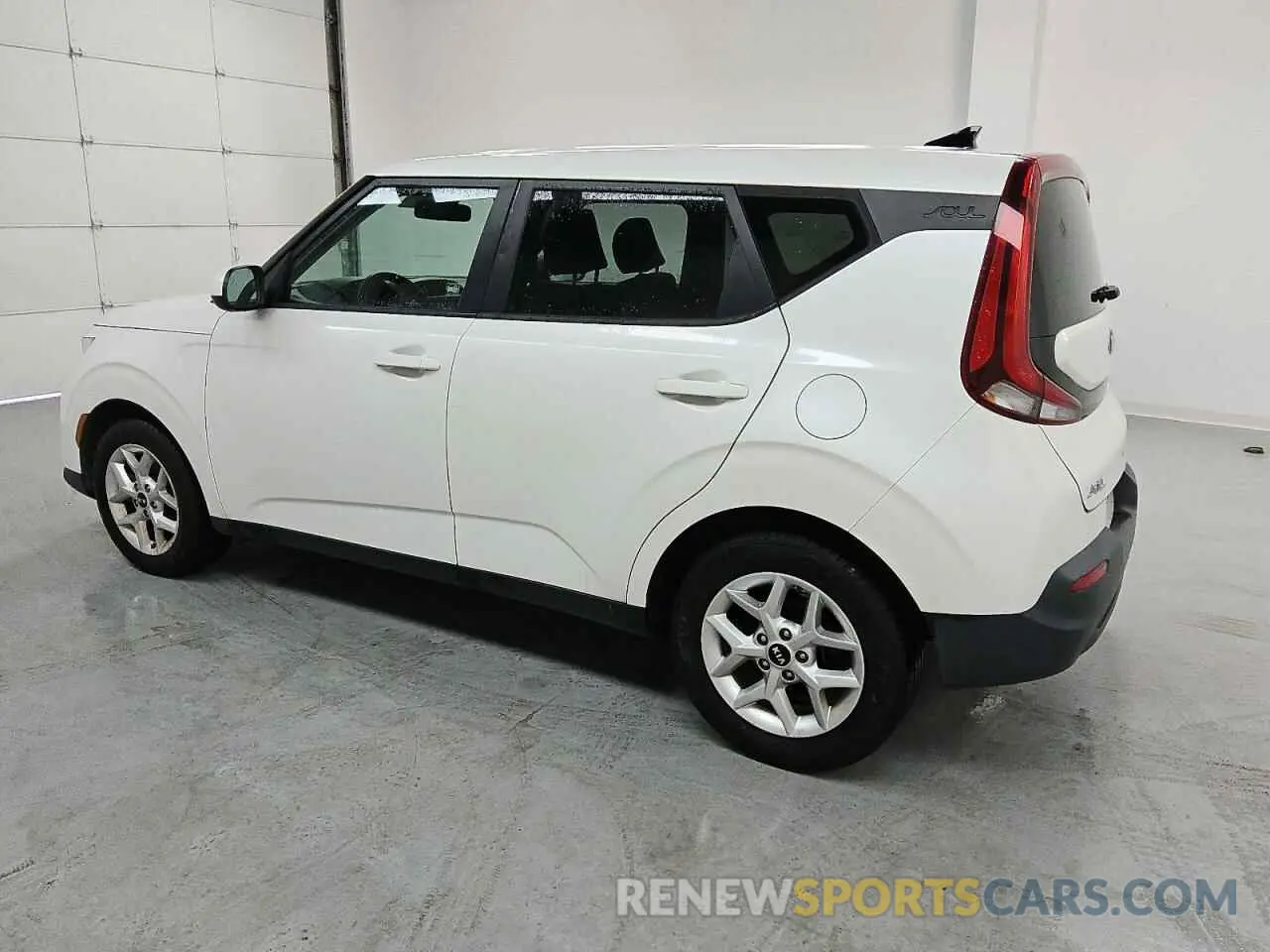 2 fotografías del automóvil dañado KNDJ23AU5M7751237 KIA SOUL 2021
