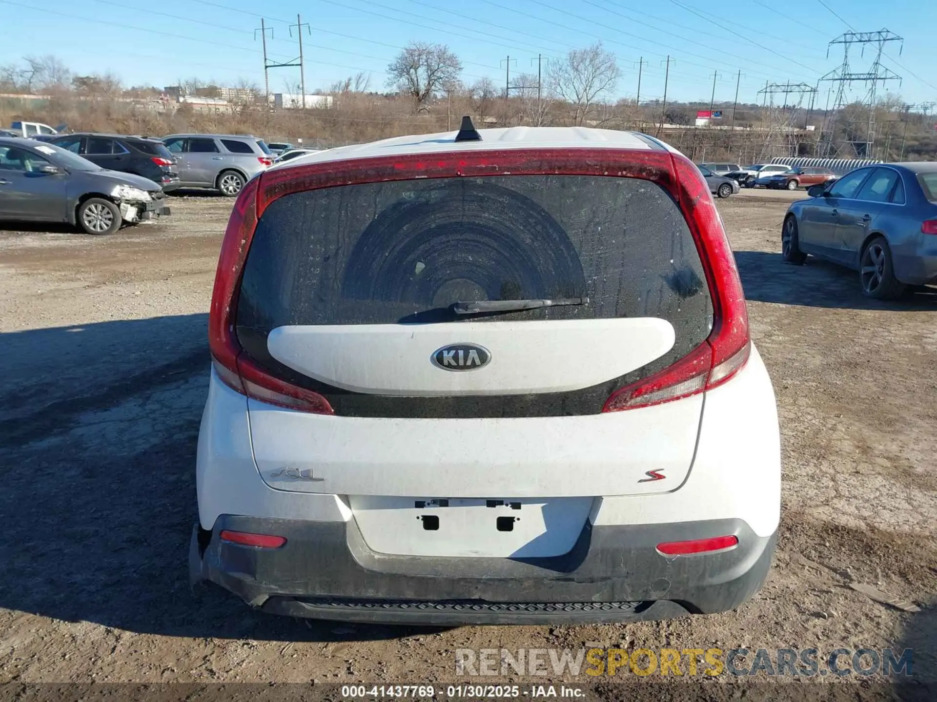 16 fotografías del automóvil dañado KNDJ23AU5M7772959 KIA SOUL 2021