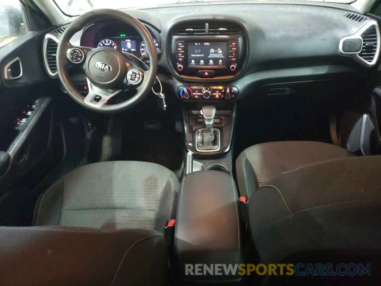 8 fotografías del automóvil dañado KNDJ23AU5M7773741 KIA SOUL 2021