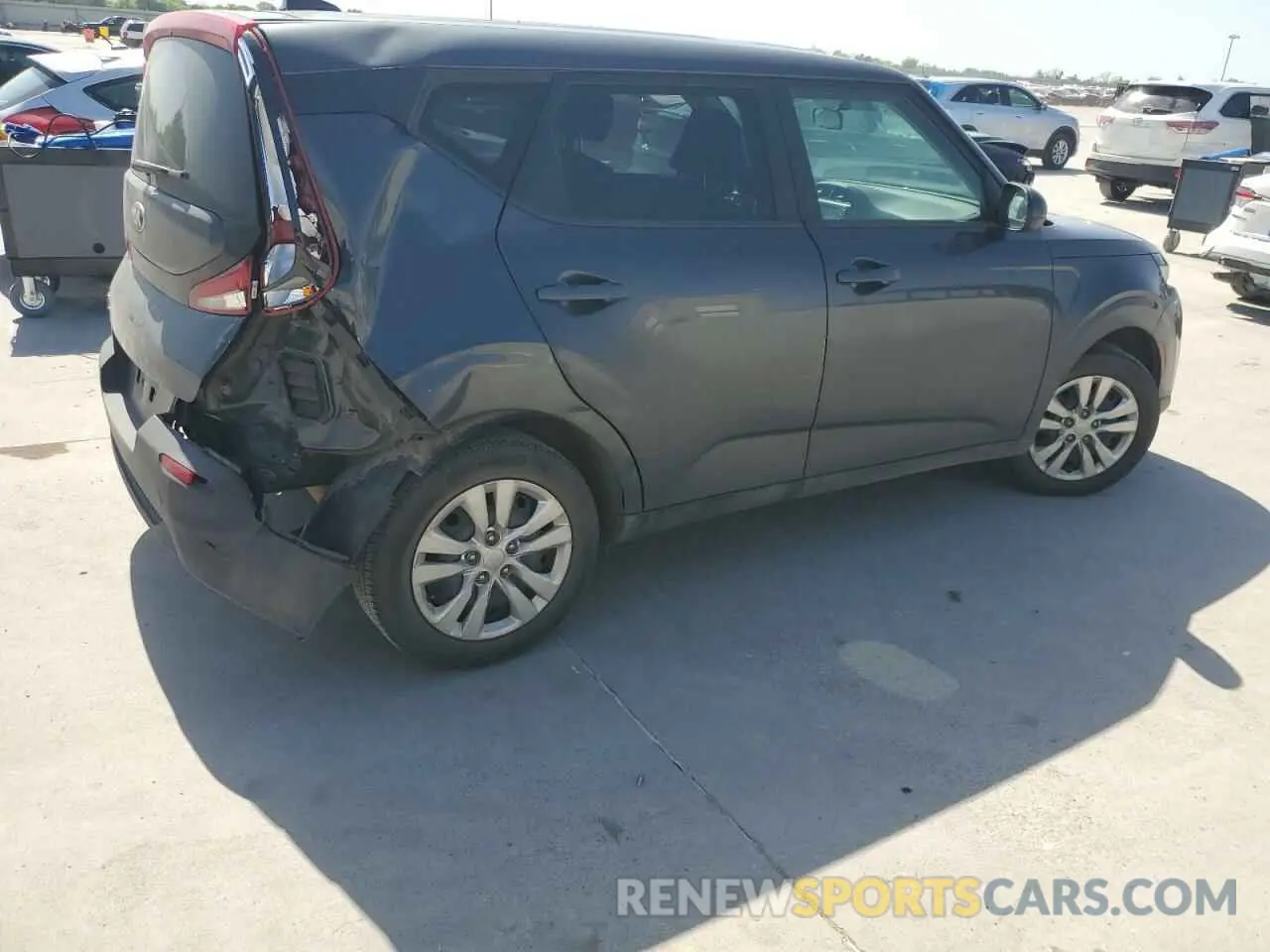 3 fotografías del automóvil dañado KNDJ23AU5M7786330 KIA SOUL 2021