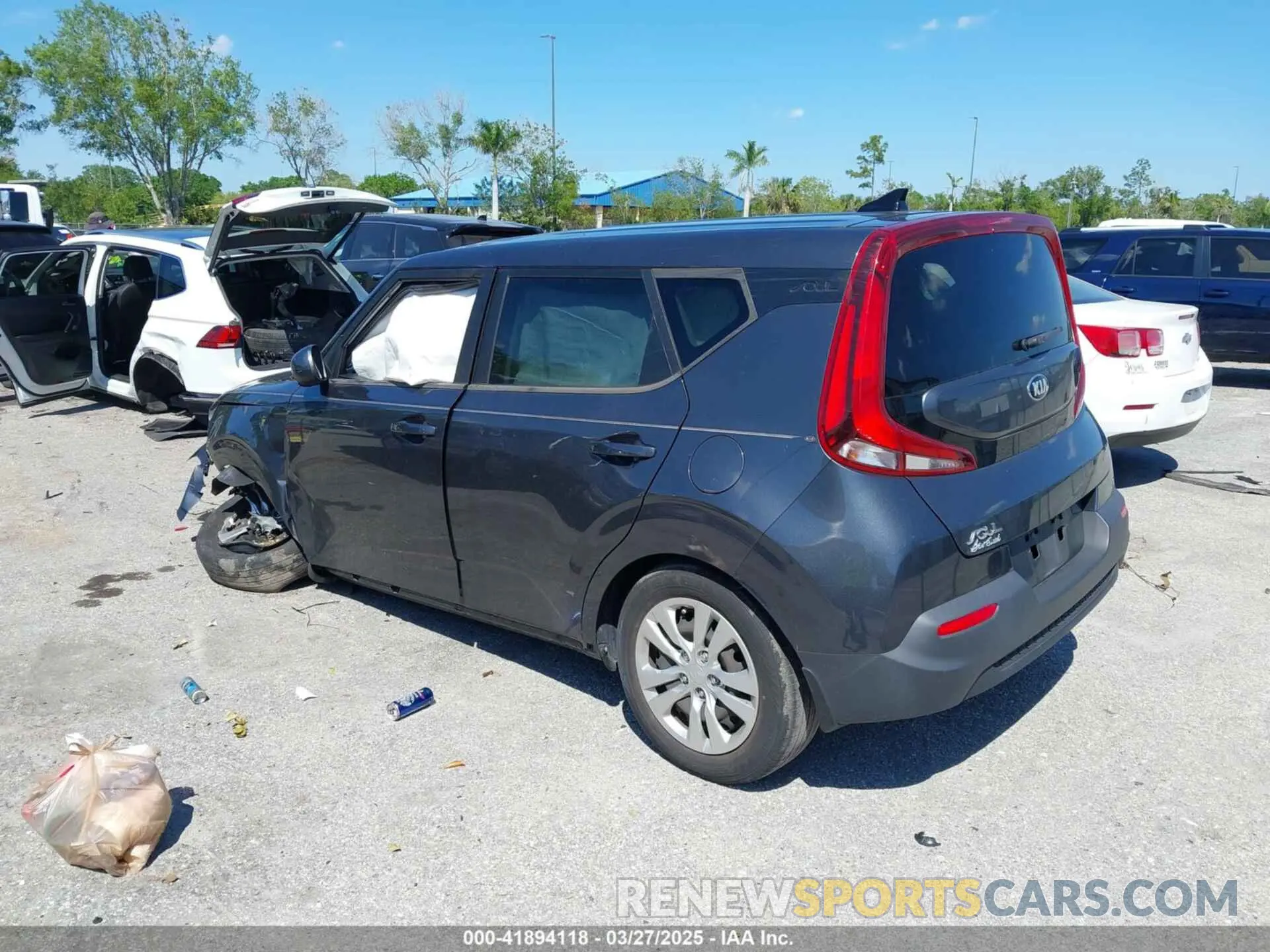 3 fotografías del automóvil dañado KNDJ23AU5M7792614 KIA SOUL 2021